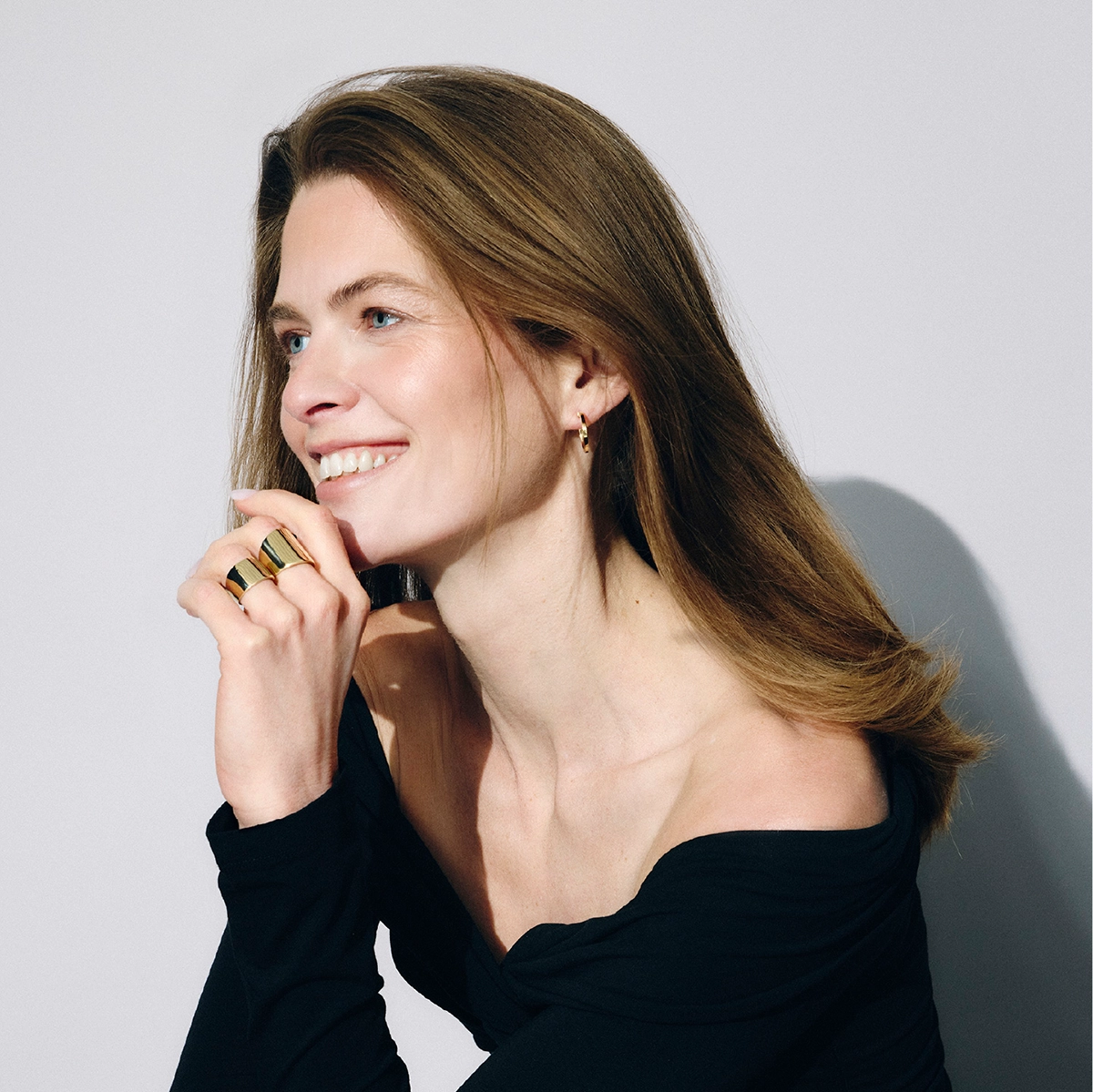 18k gold hoop earrings CONTINUOUS