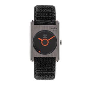 Reloj Rectangular Unisex de Adidas con Caja Acero Pavonado Gun Metal y Correa de Tela Negra de Calibre 22mm. Esfera Negra con Números Palos. Bisel Liso. No Sumergible. Caja de 31 mm AOST22535