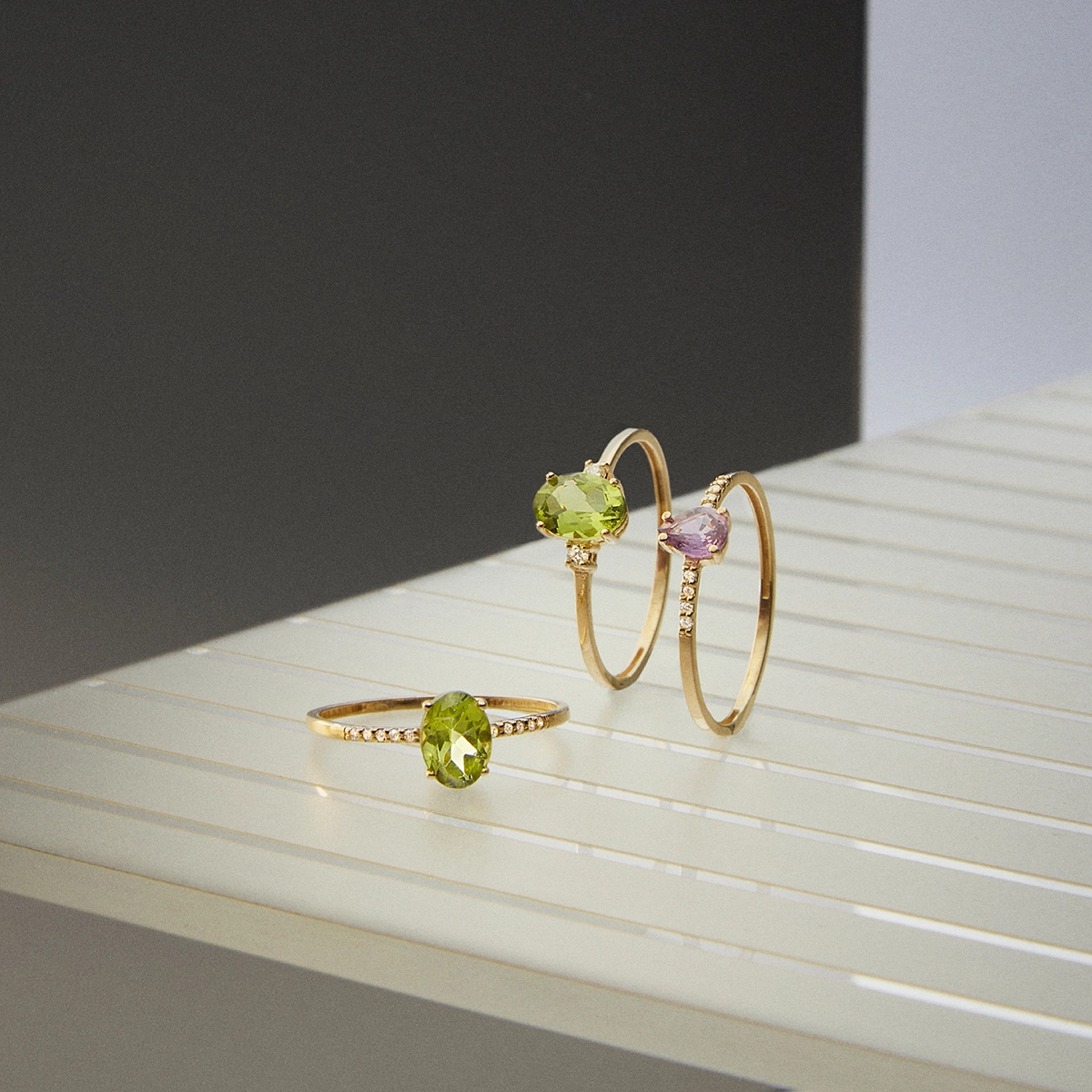 Anillo diamante natural 0.04 ct. oro 18 quilates