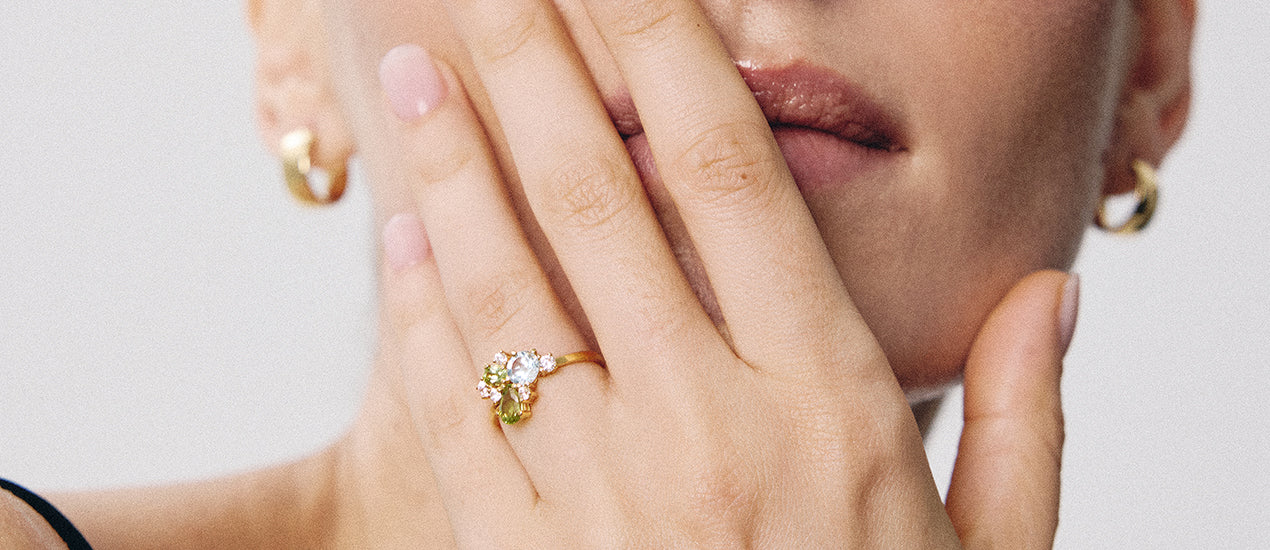 La piedra de nacimiento de agosto: el peridoto