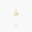 Colgante de oro 18K Q TINY LETTER