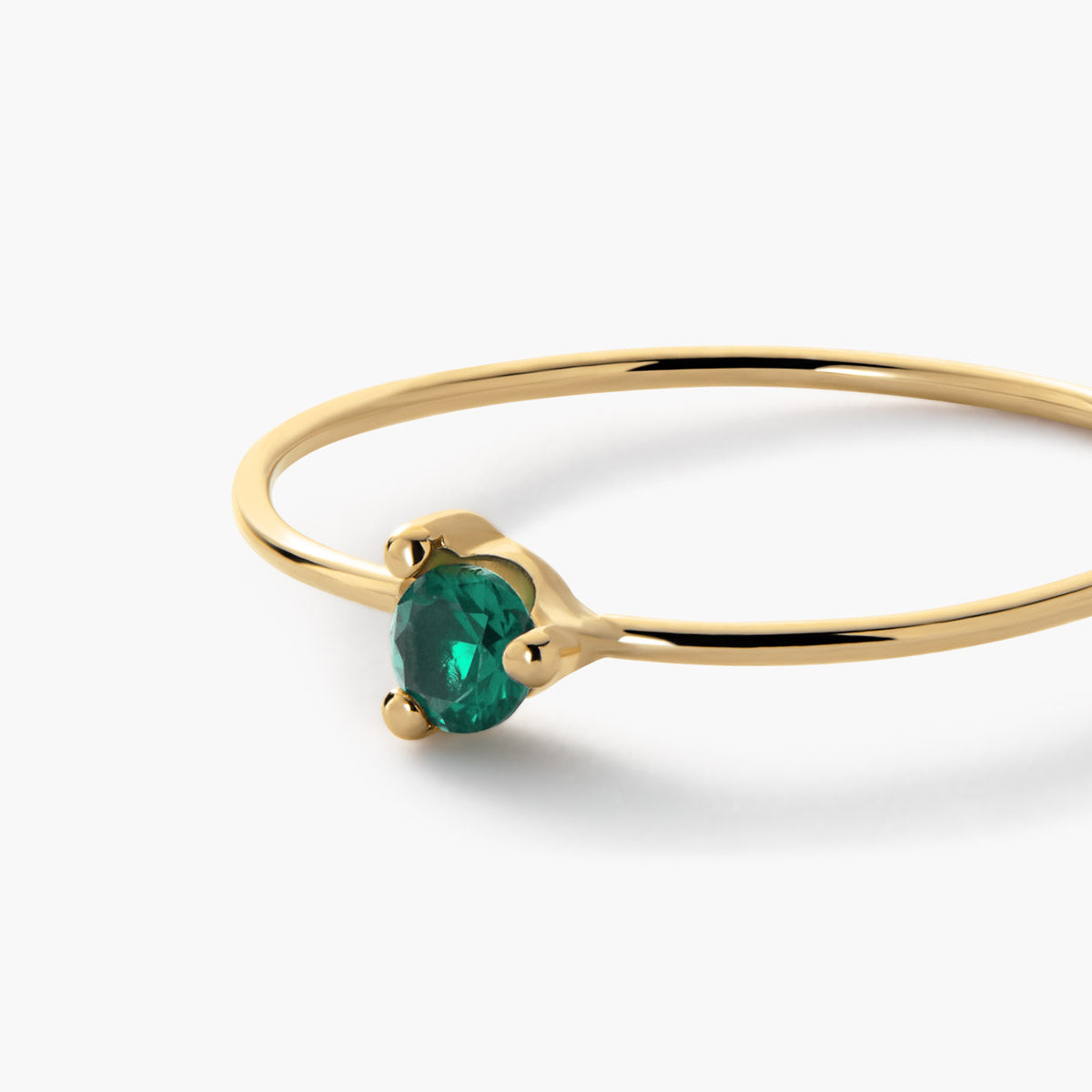 Anillo de oro 18K