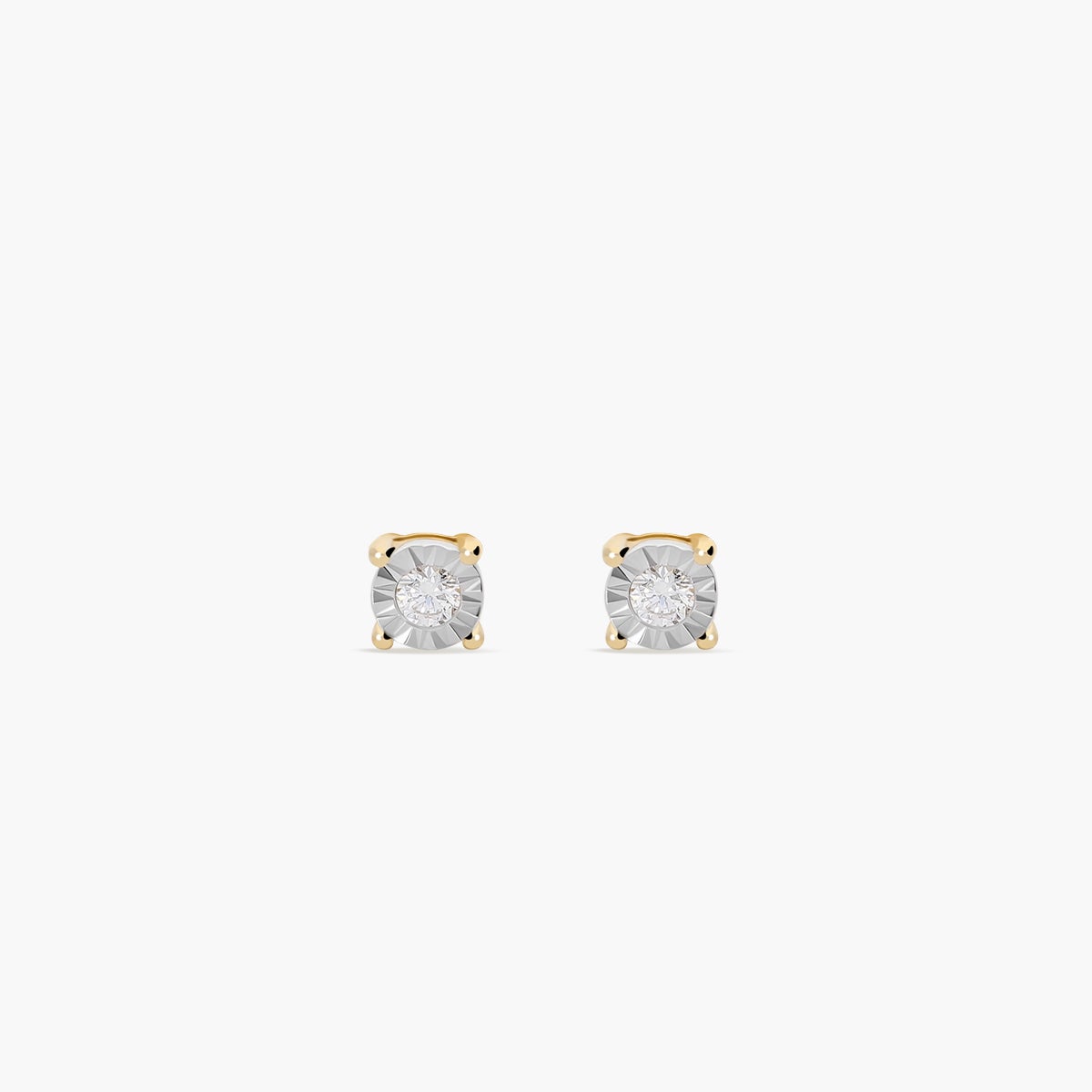 Pendiente diamante natural 0.06 ct. oro 18 quilates