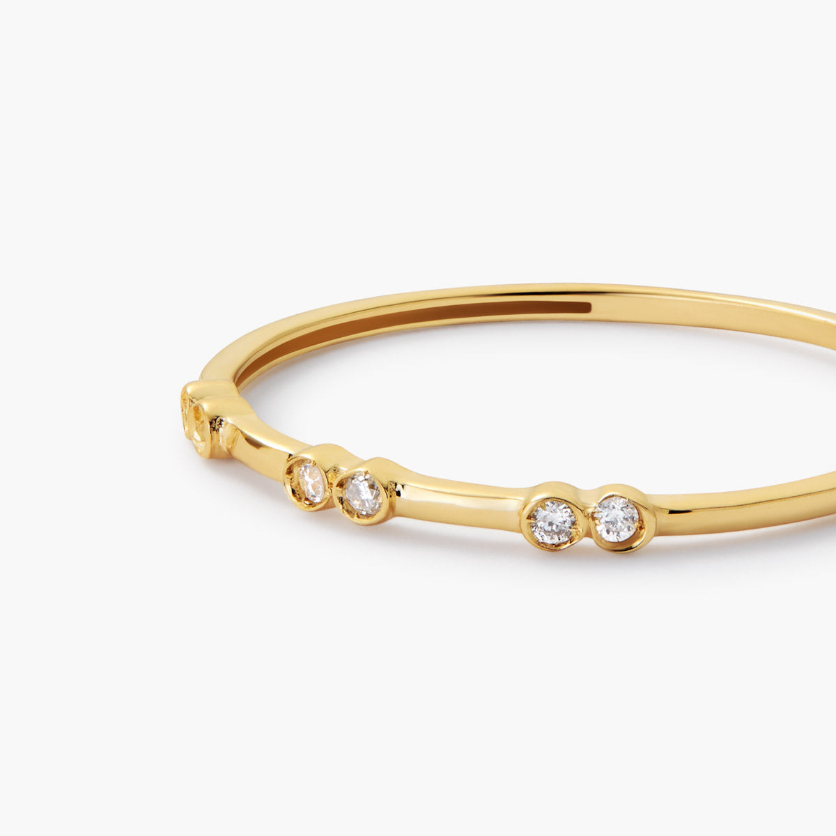 Anillo de oro 18K diamante natural 0.036 ct.