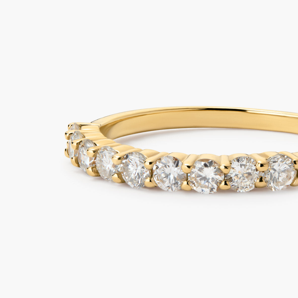 Anillo de oro 18K diamante natural 0.6 ct. STARS