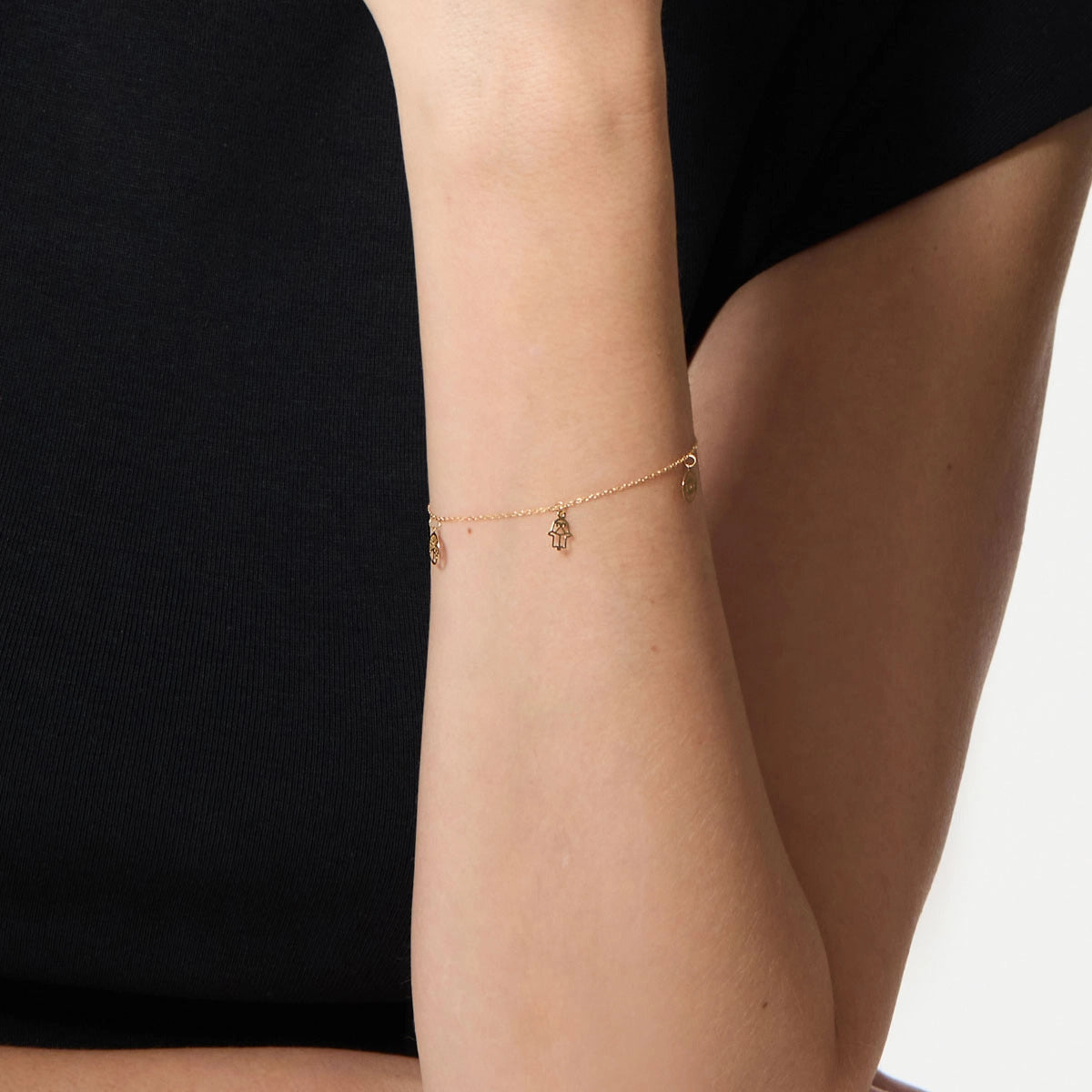 Pulsera de oro 18K con motivos de la suerte 16-18 cm
