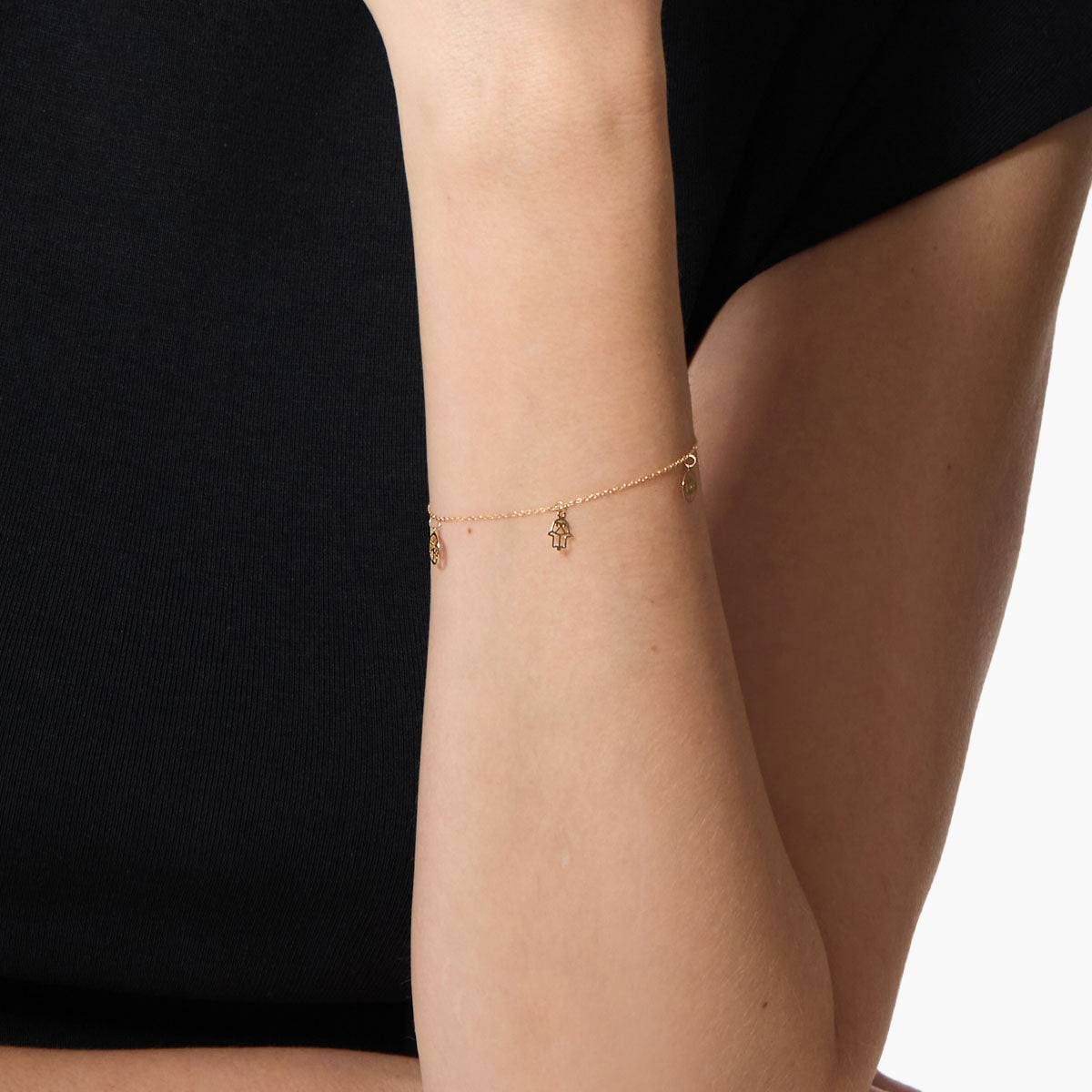Pulsera de oro 18K con motivos de la suerte 16-18 cm