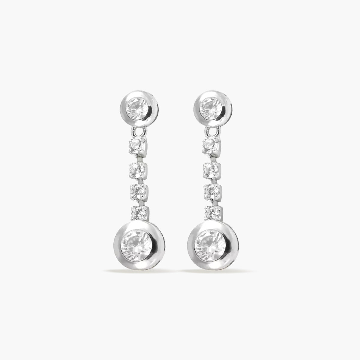 Pendientes largos de oro blanco 18K circonitas 24 mm