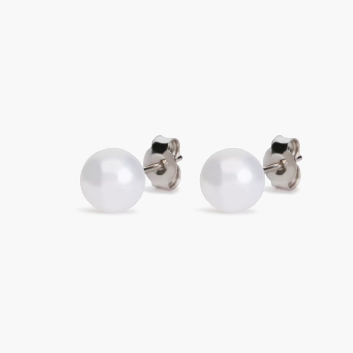 Pendientes de botón de oro blanco 18K con perlas 6 mm
