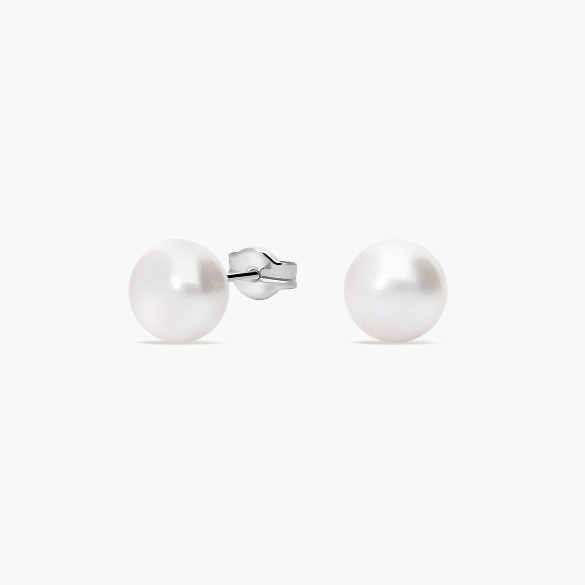 Pendientes de botón de oro blanco 18K con perlas 8 mm