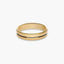 Alianza de oro 18K 4 mm centro en relieve