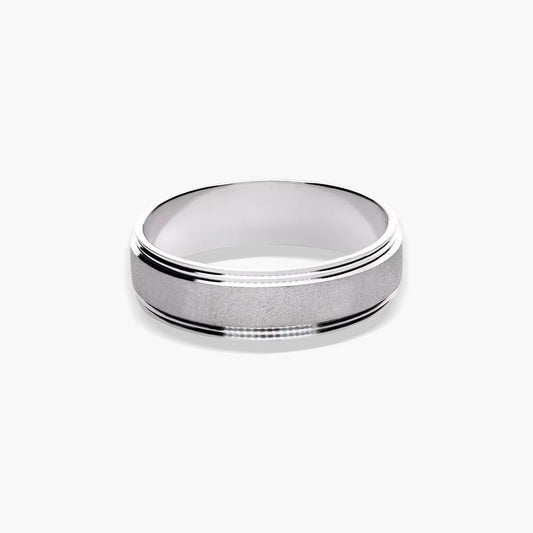Alianza de oro blanco 18K