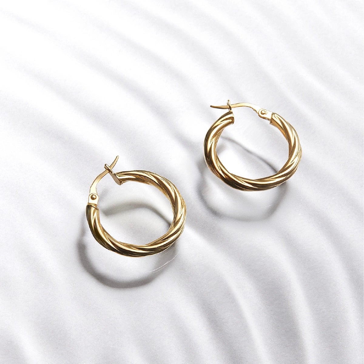 Pendientes de aro de oro 18K 20 mm TWIST