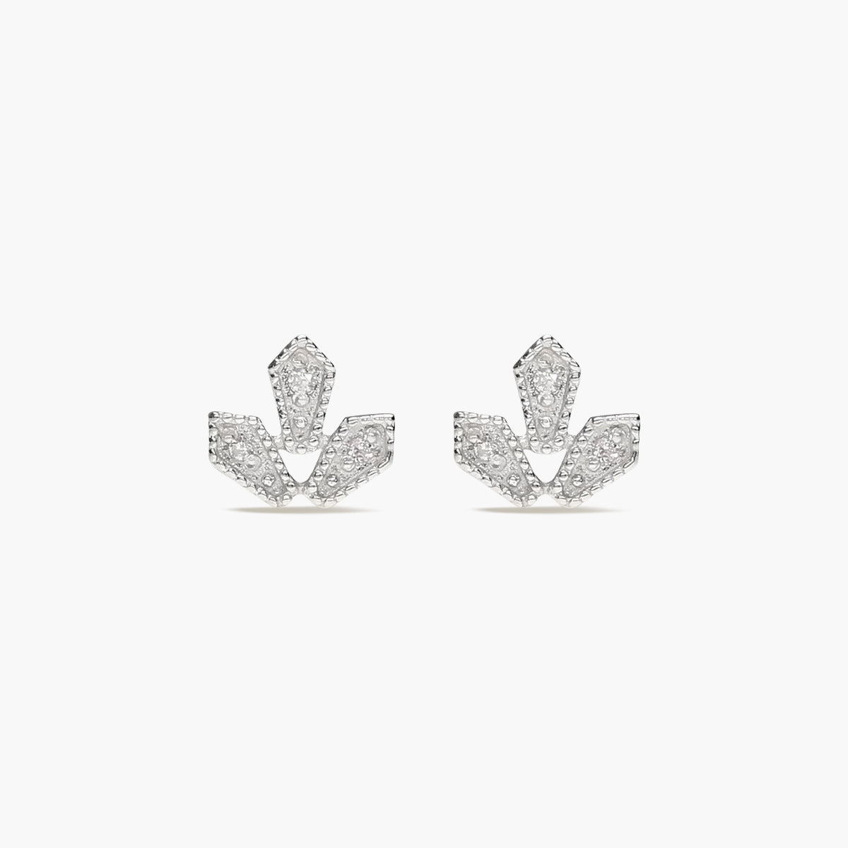 Pendientes trébol de oro blanco 18K diamante natural 0.05 ct. 5 mm