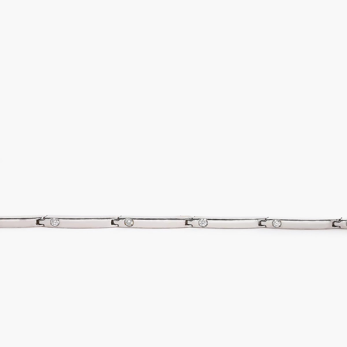 Pulsera de oro blanco 18K diamante natural 0.14 ct. 18 cm