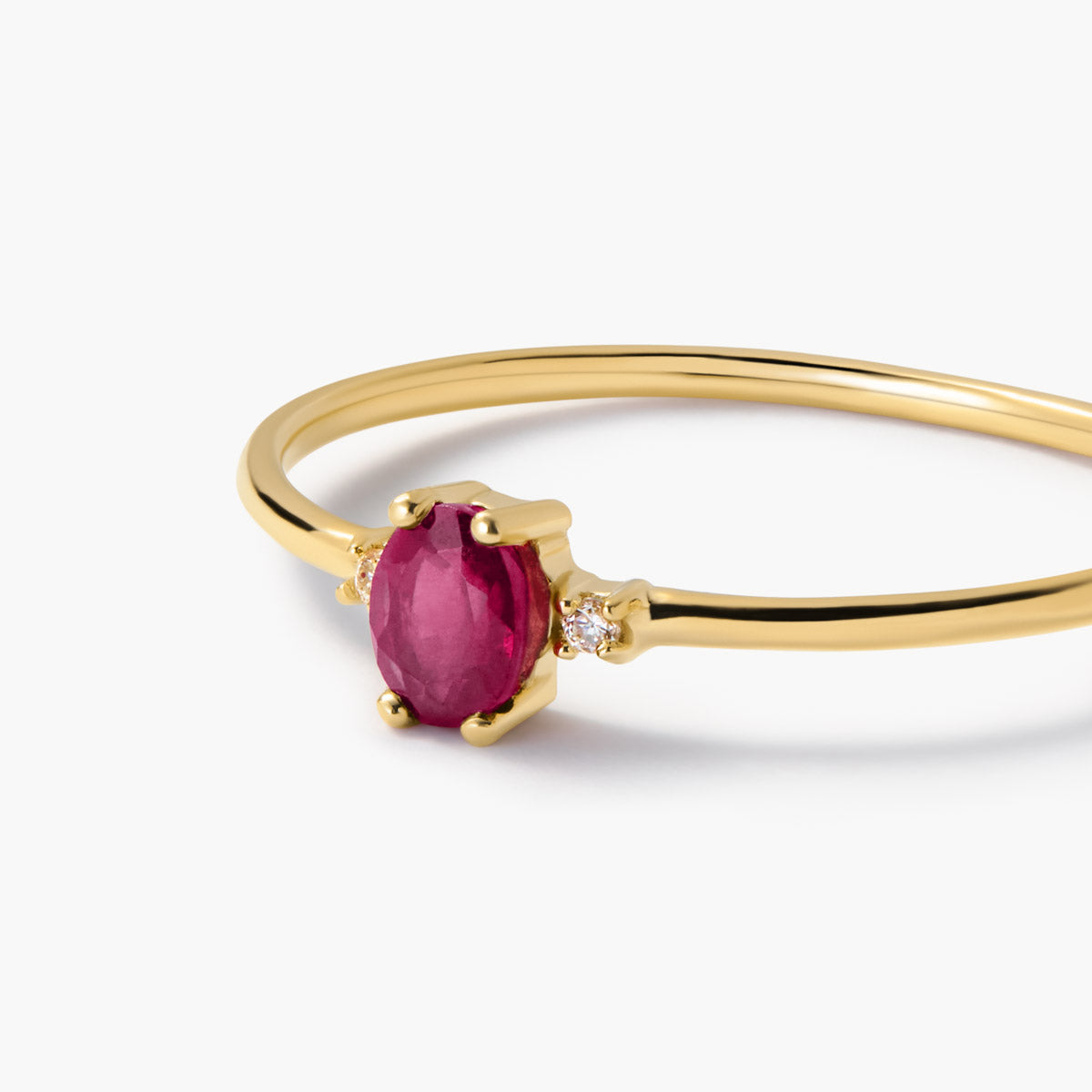 Anillo de oro 18K diamante natural 0.016 ct. MAGMA