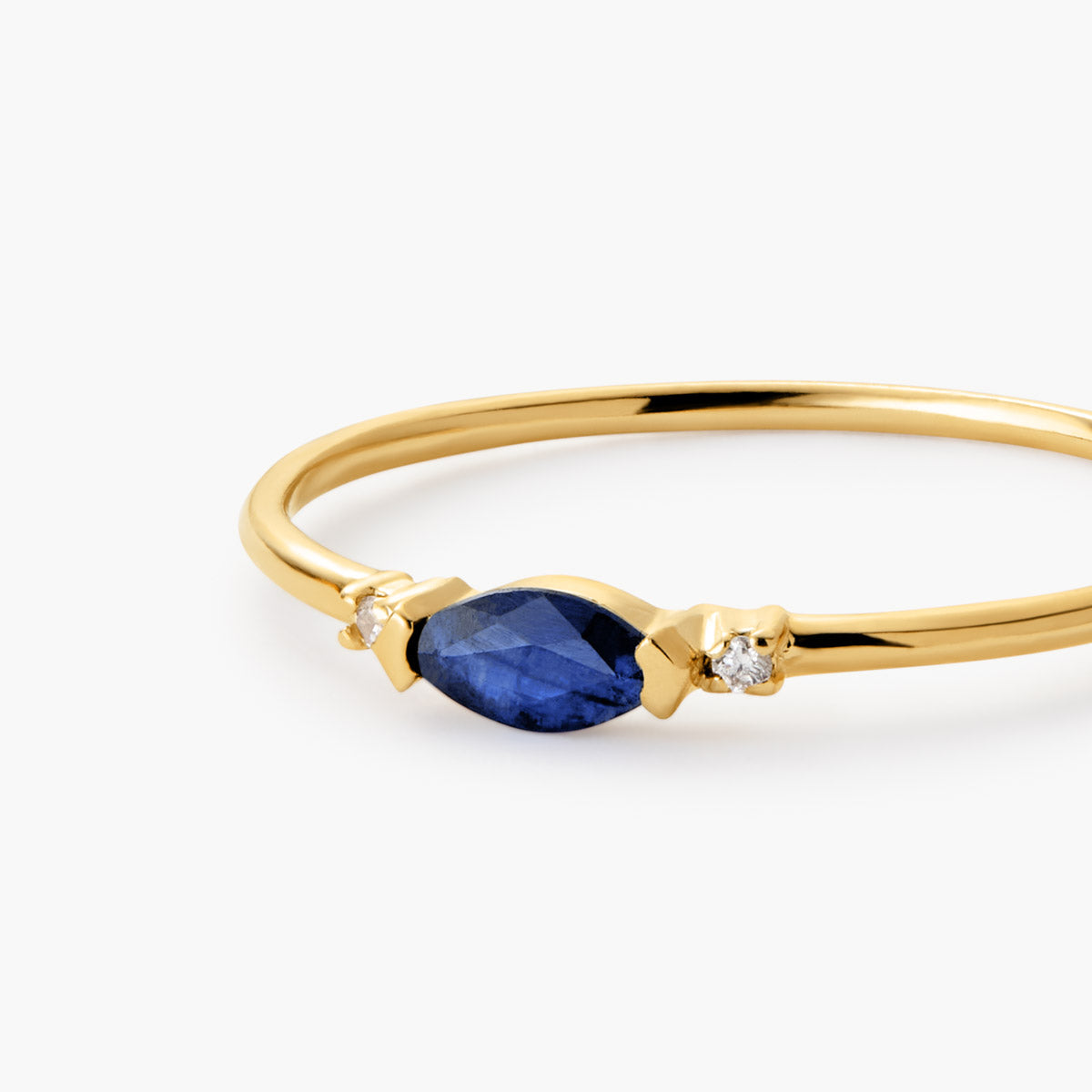Anillo de oro 18K diamante natural 0.02 ct. DUSK