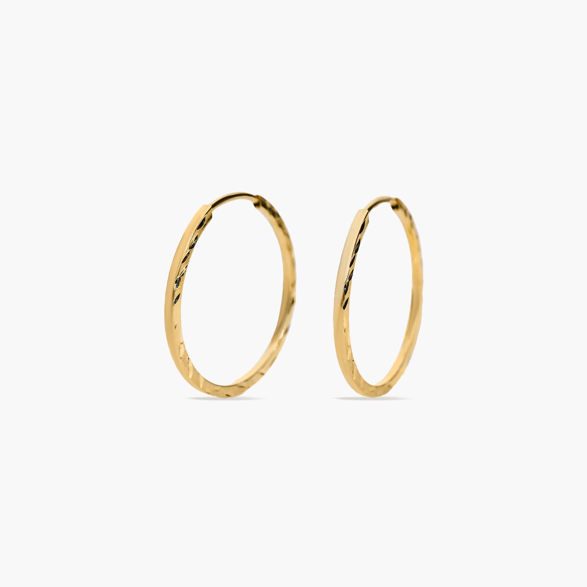 Pendientes de aro tubo cuadrado de oro 18K 15 mm