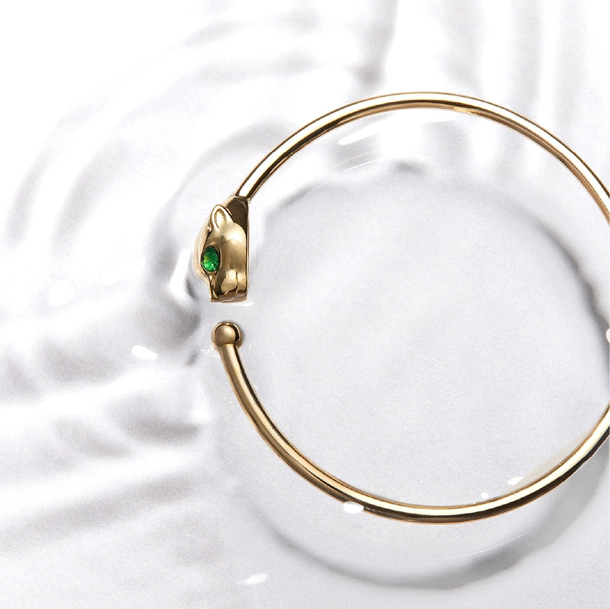 Pulsera rígida de oro 18K circonita verde 55x45 mm LEOPARD
