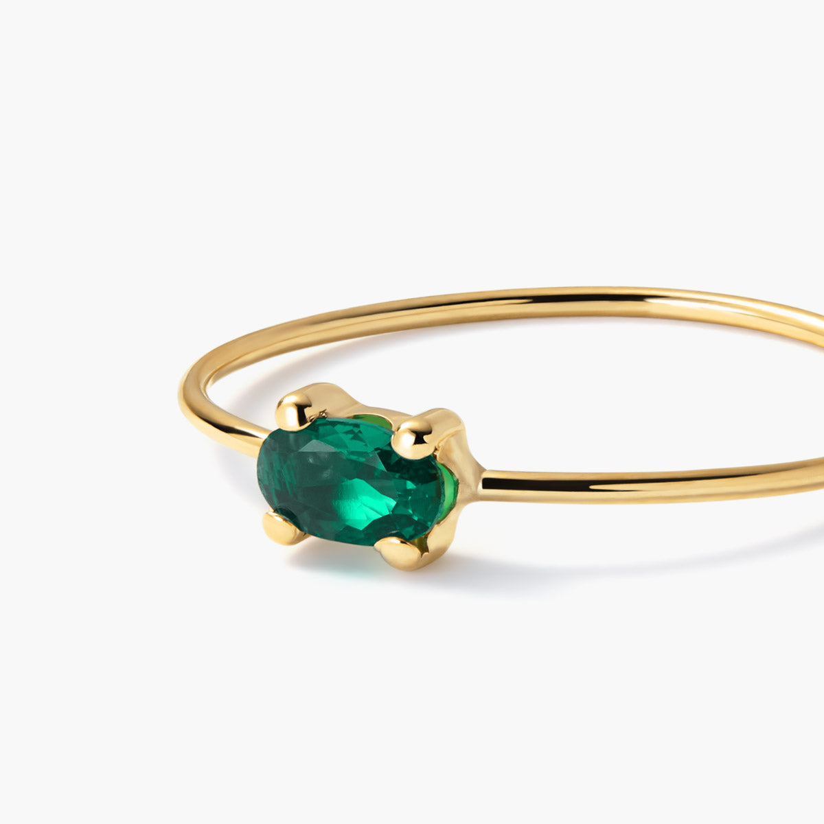 Anillo de oro 18K
