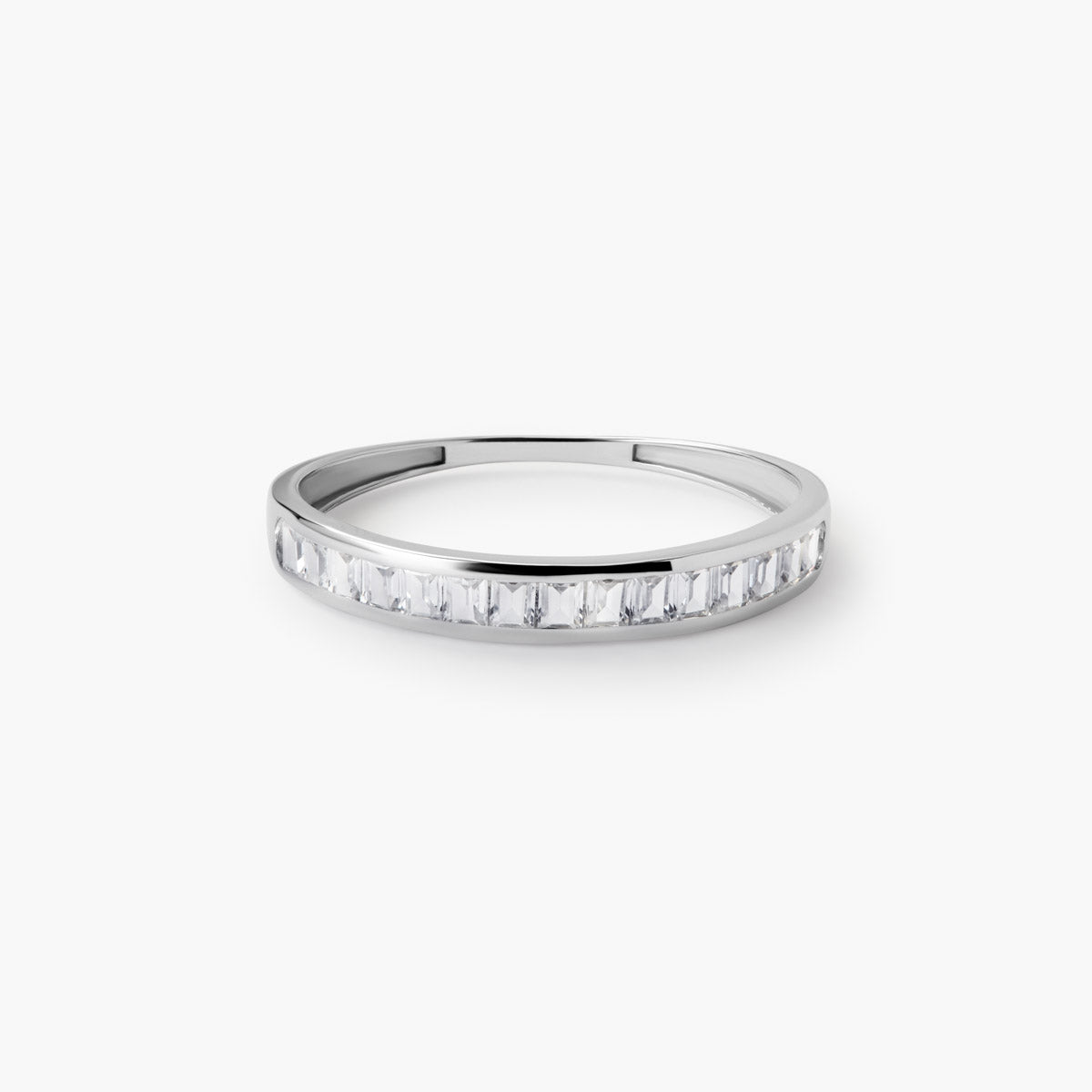 Anillo de oro blanco 18K 
