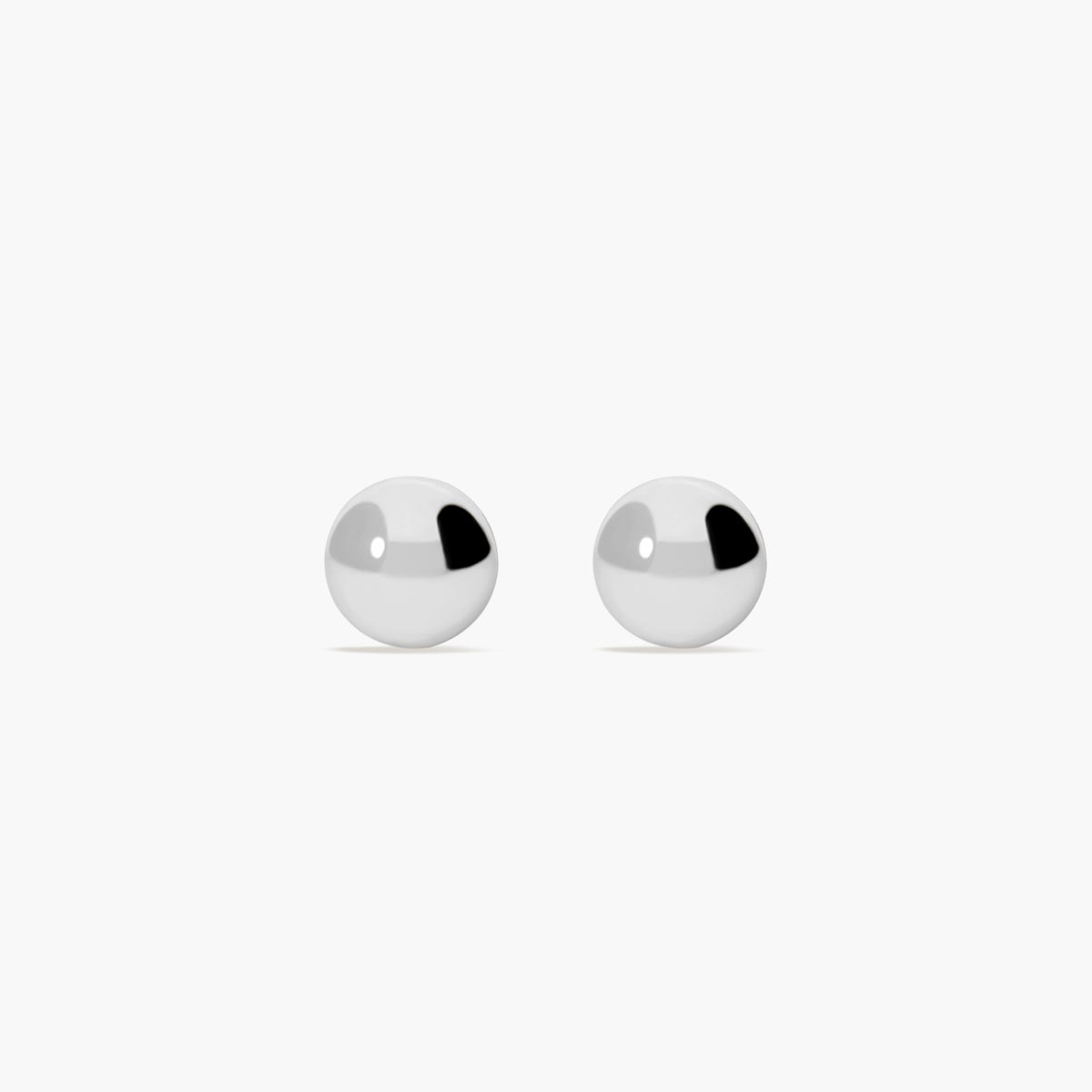 Pendientes de oro blanco 18K de bola 5 mm