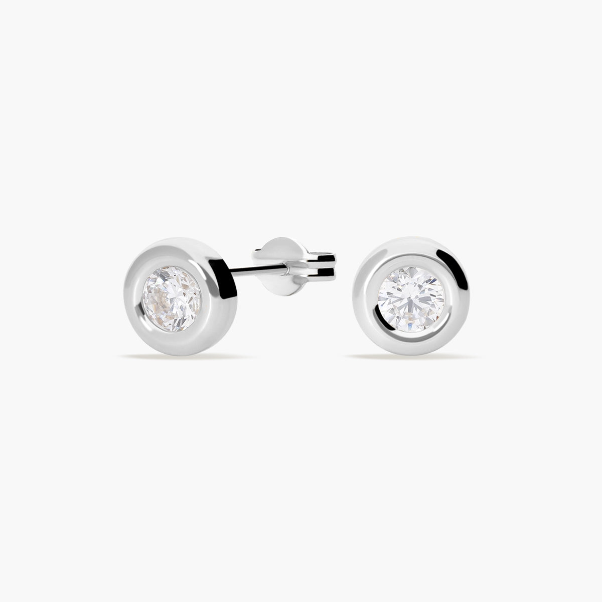 Pendientes redondos de oro blanco 18K circonitas 6 mm