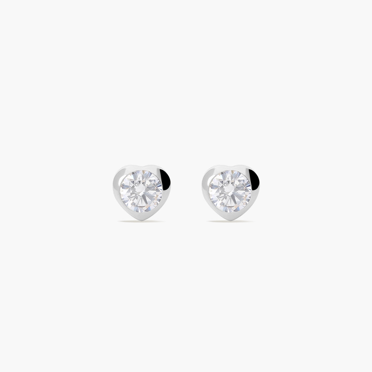 Pendientes corazón de oro blanco 18K circonitas para bebé 3 mm