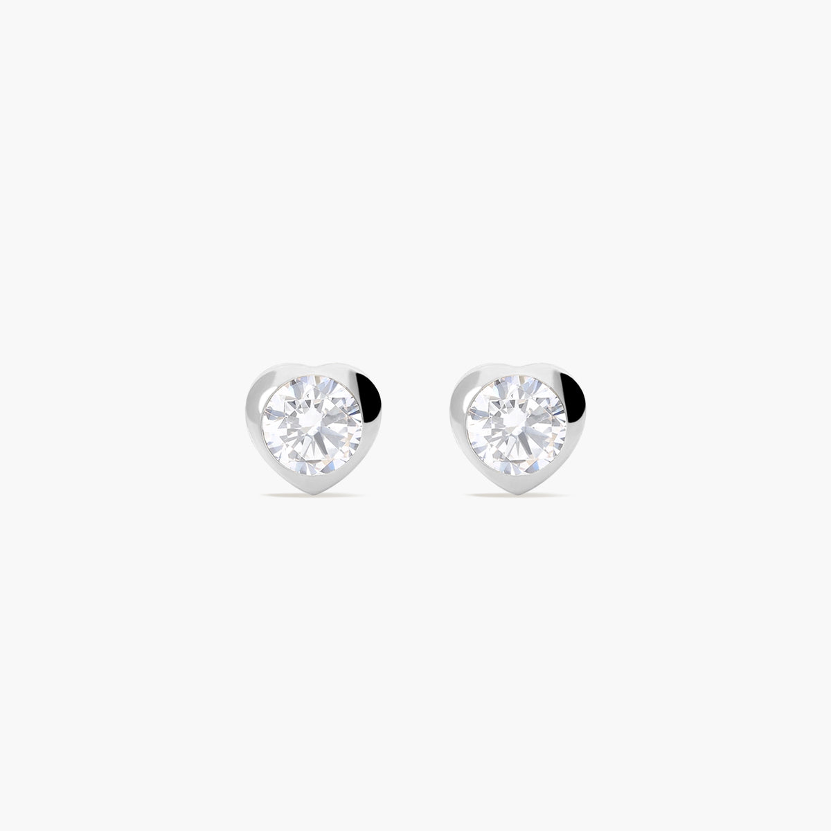 Pendientes corazón de oro blanco 18K circonitas para bebé 4 mm