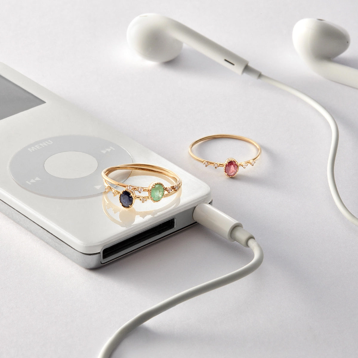 Anillo de oro 18K diamante natural 0.032 ct. RAINFOREST