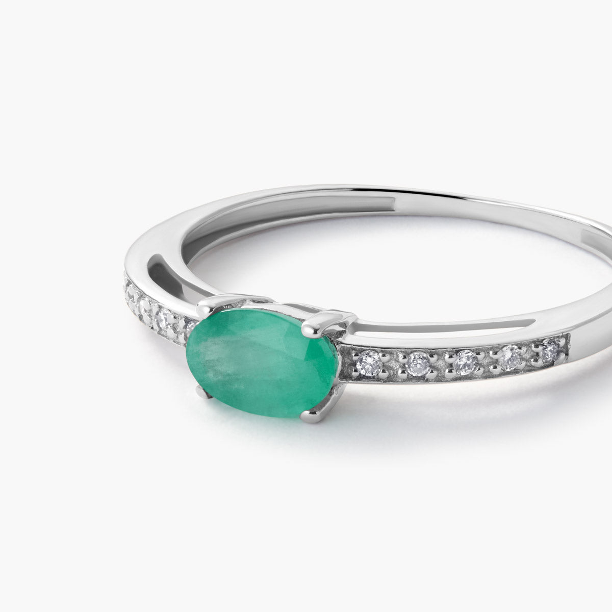 Anillo de oro blanco 18K diamante natural 0.07 ct. FOREST