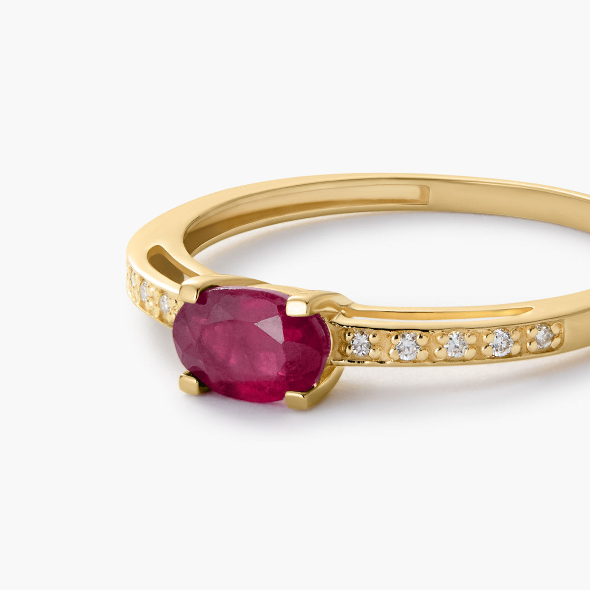 Anillo de oro 18K diamante natural 0.07 ct. MAGMA