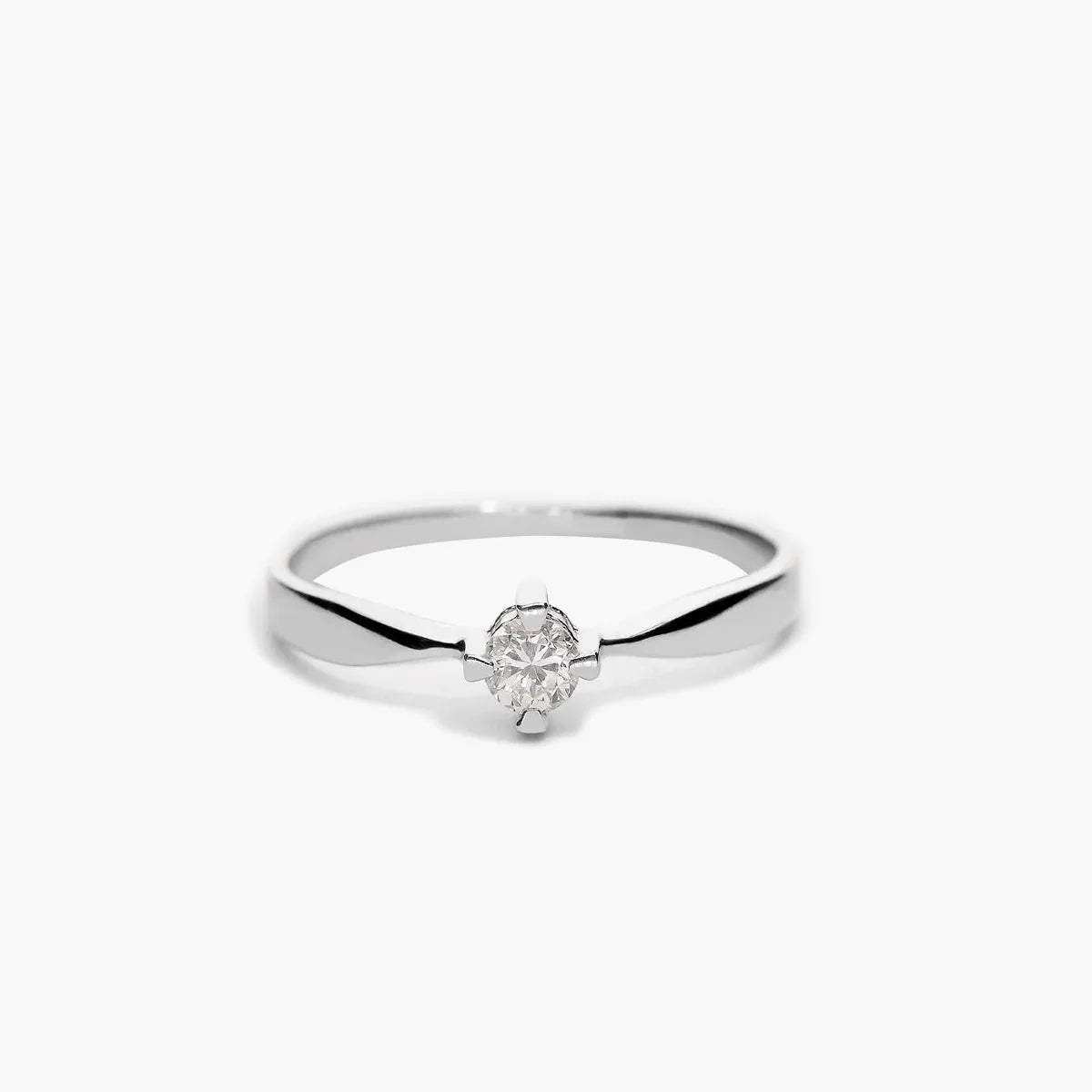 Anillo de oro blanco 18K diamante natural 0.15 ct. MOON