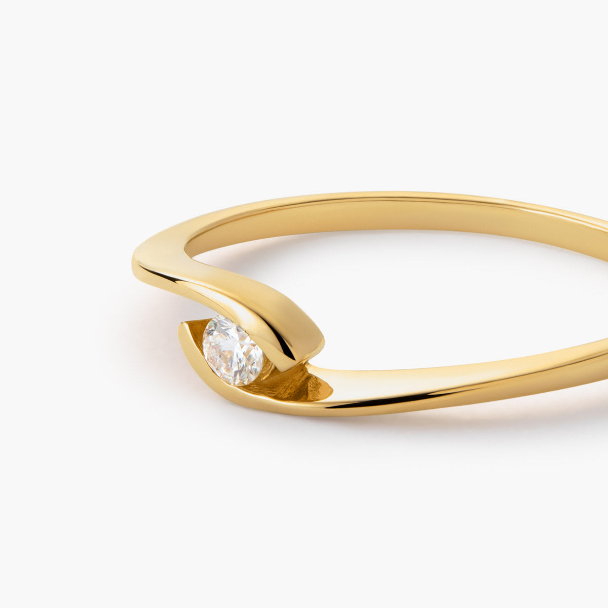 Anillo de oro 18K diamante natural 0.07 ct. GRAVITY