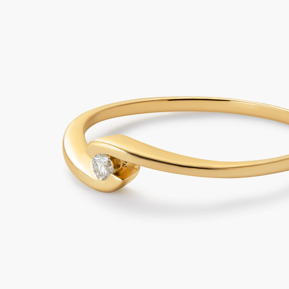 Anillo de oro 18K diamante natural 0.05 ct. GRAVITY