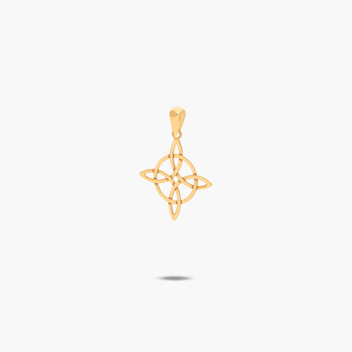 Colgante nudo bruja de oro 18K 17mm