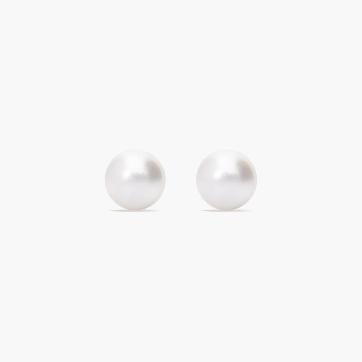 Pendientes de botón de oro 18K con perlas 6 mm
