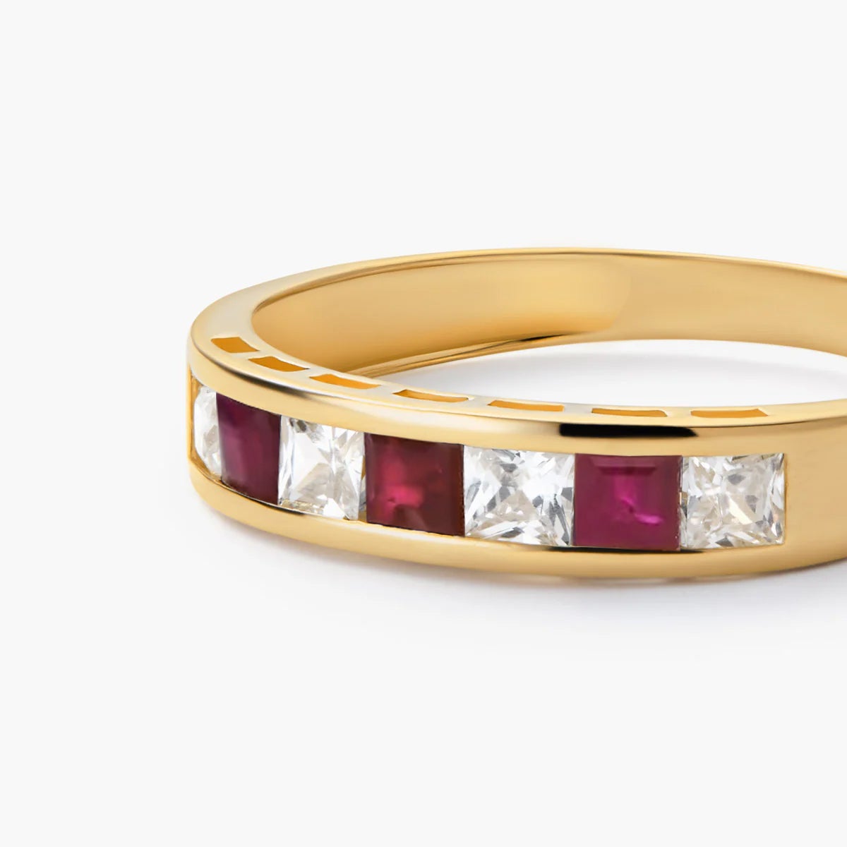Anillo de oro 18K