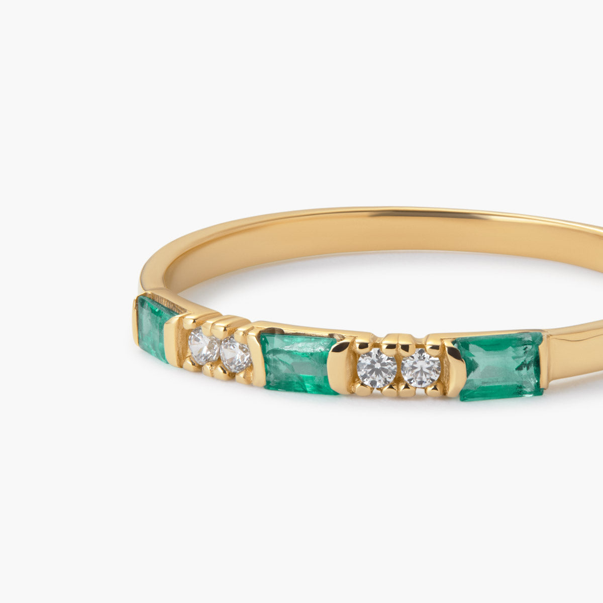 Anillo de oro 18K