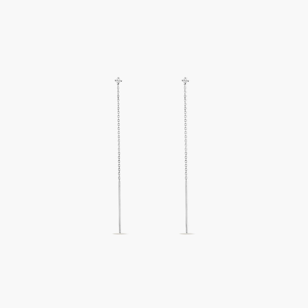Pendientes largos de oro blanco 18K diamante natural 0.05 ct. 63 mm