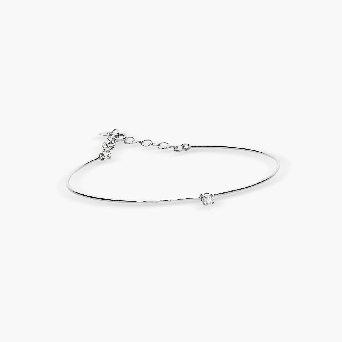 Pulsera rígida de oro blanco 18K diamante natural 0.09 ct. 55x50 mm