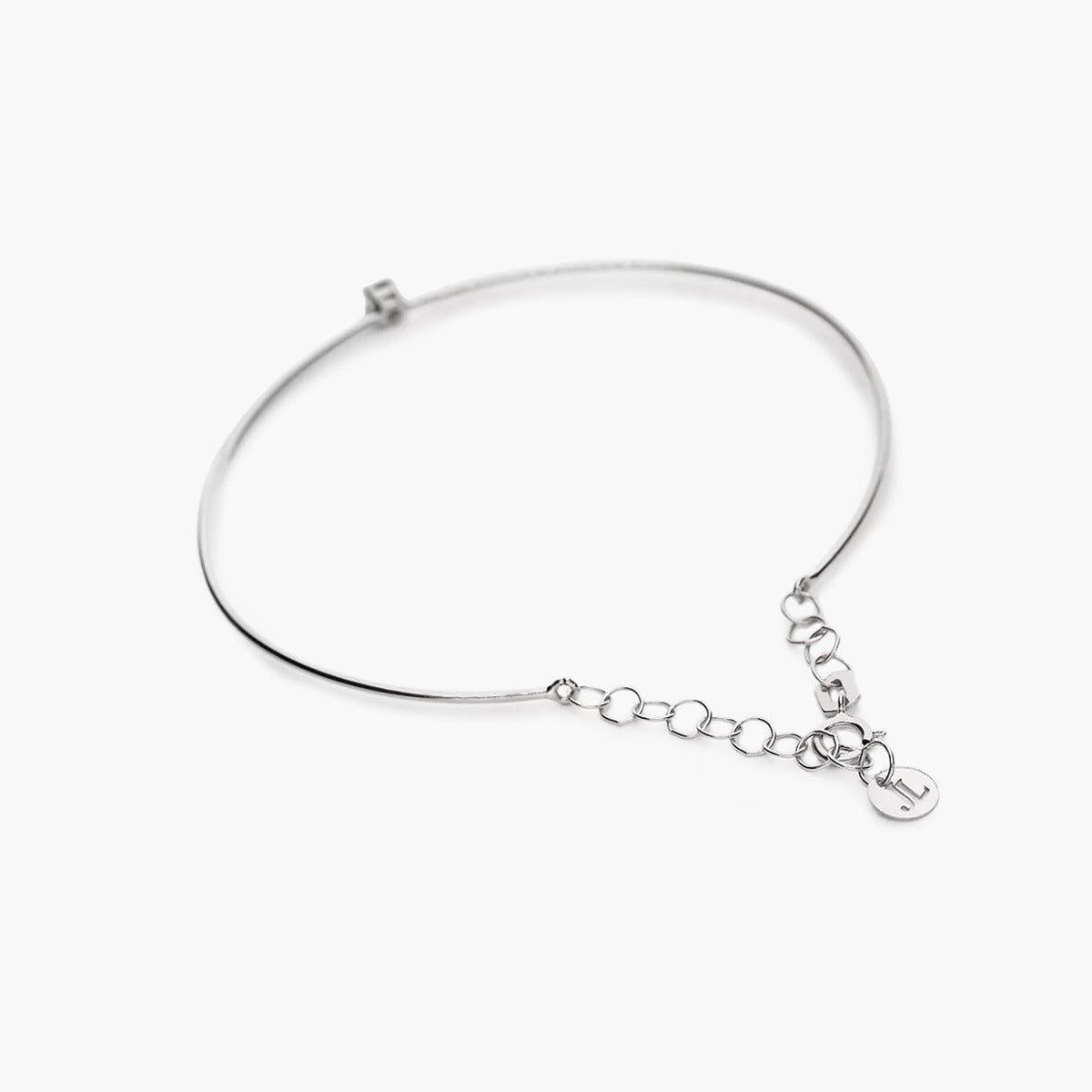 Pulsera rígida de oro blanco 18K diamante natural 0.09 ct. 55x50 mm