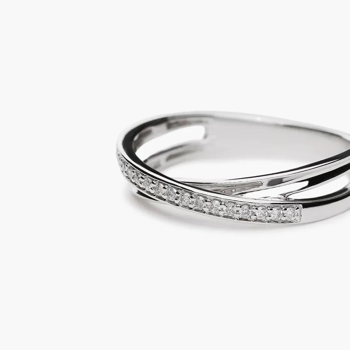 Anillo de oro blanco 18K diamante natural 0.102 ct.