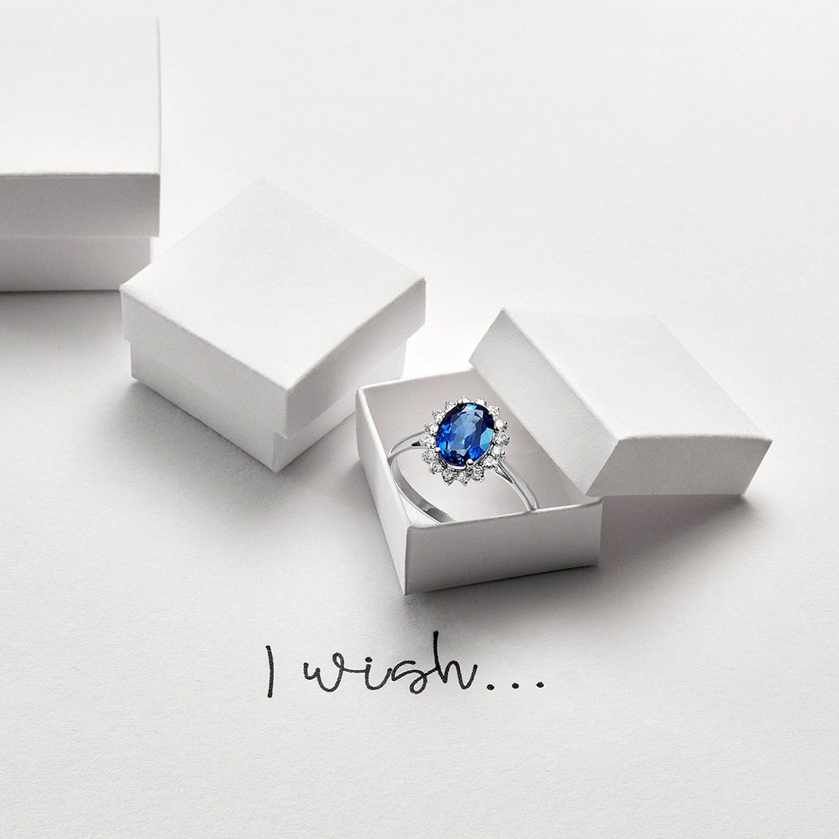 Anillo de oro blanco 18K diamante natural 0.3 ct. IMPERIAL SAPPHIRE