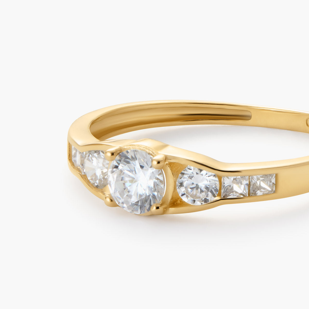 Anillo de oro 18K
