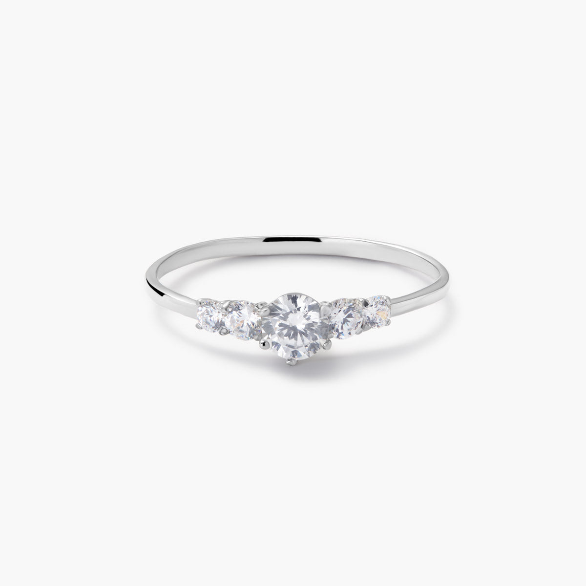 Anillo de oro blanco 18K