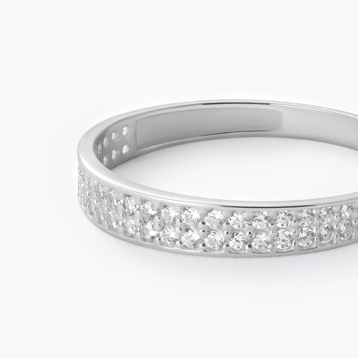 Anillo de oro blanco 18K 