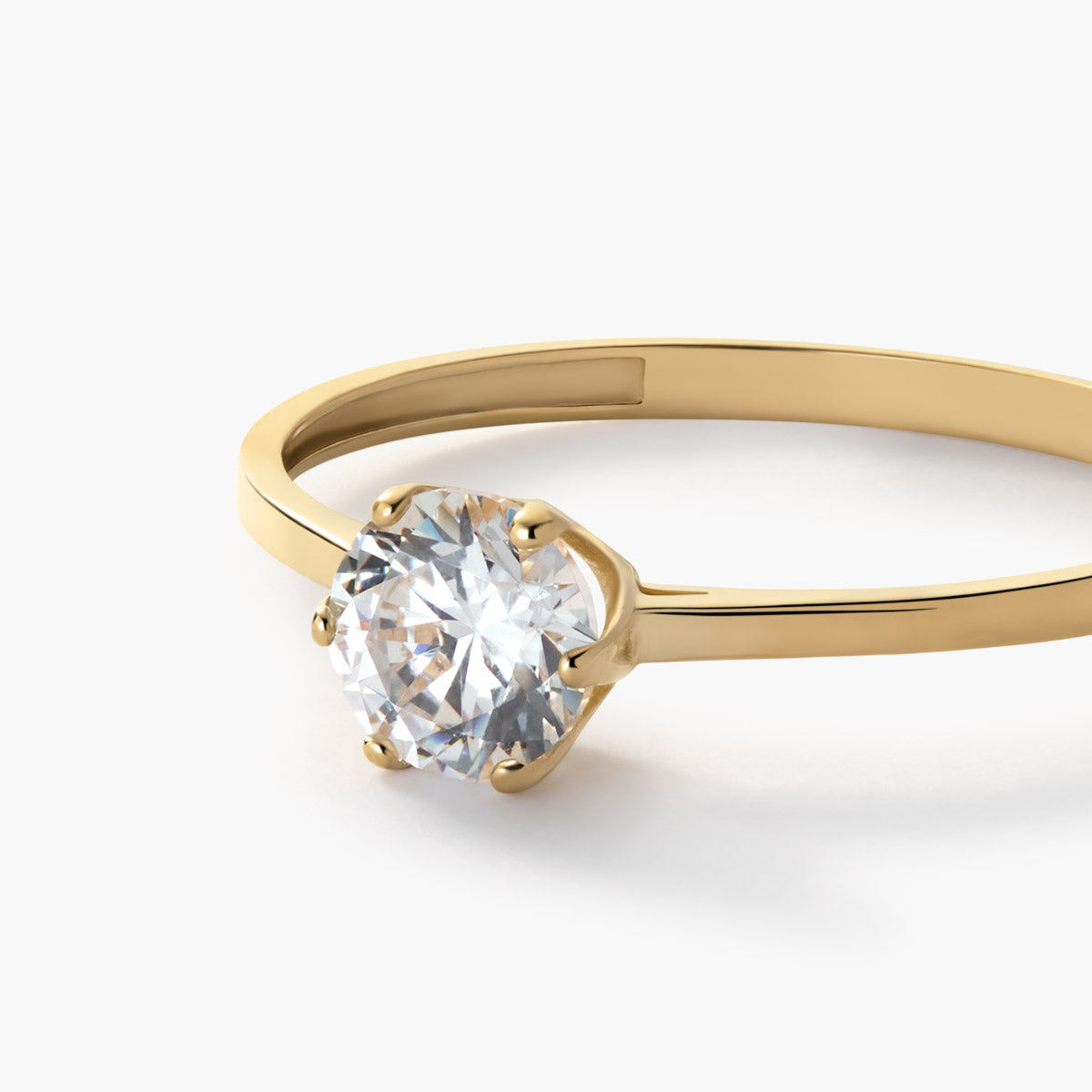 Anillo de oro 18K