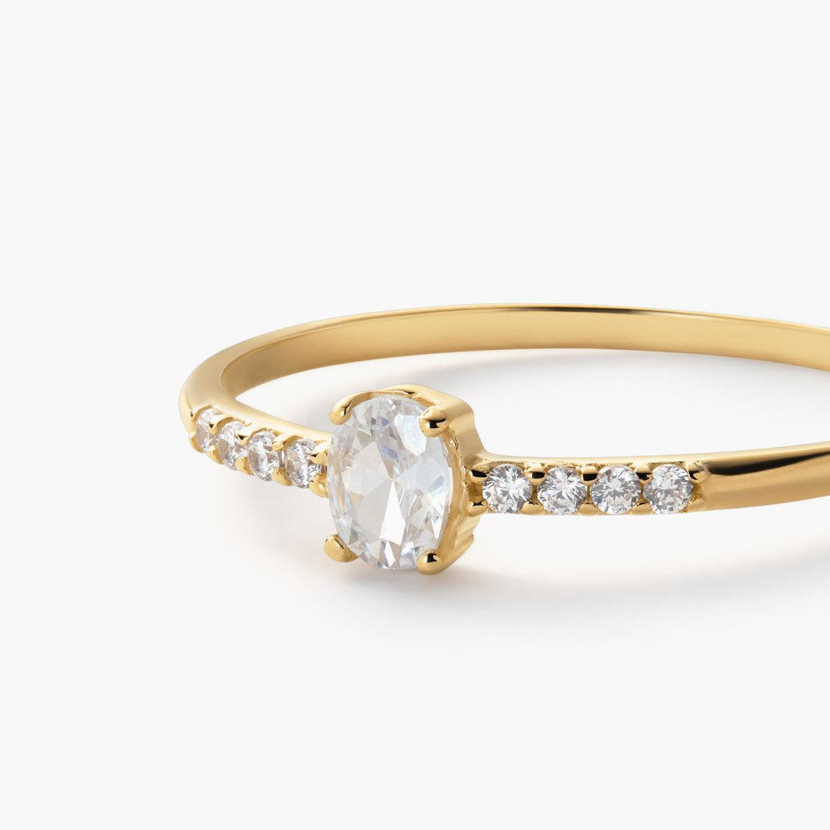 Anillo de oro 18K