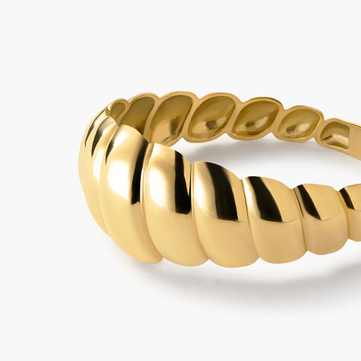 Anillo de oro 18K